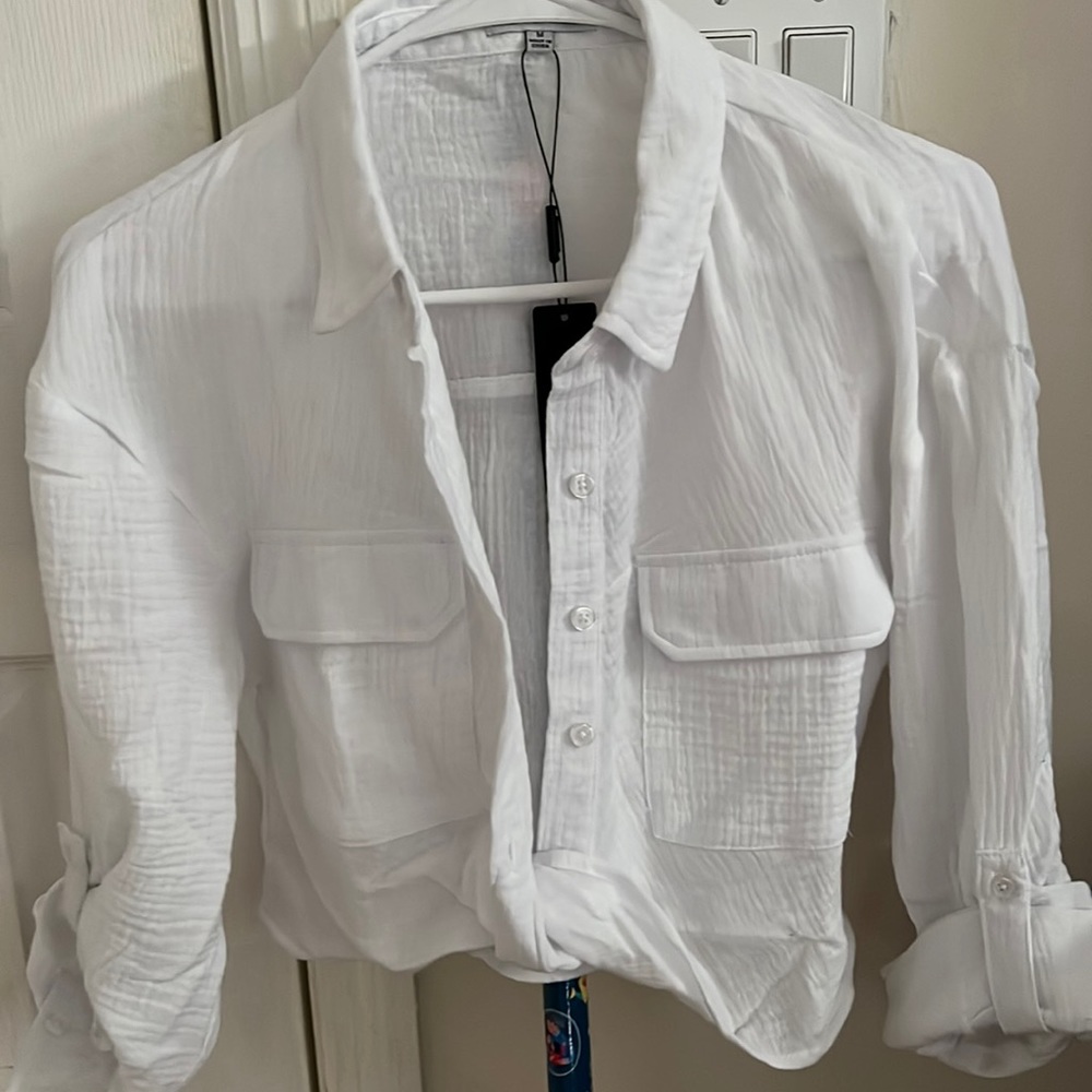 Deja Twist Front Cropped Gauze Shirt - White